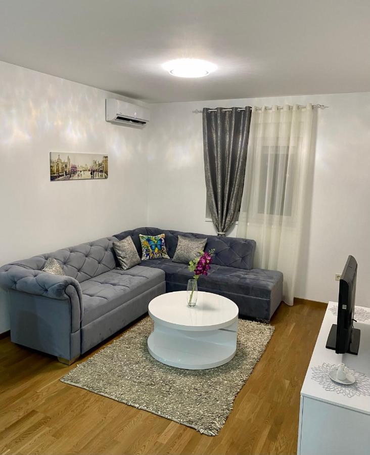 Habanera Appartement Podgorica Buitenkant foto